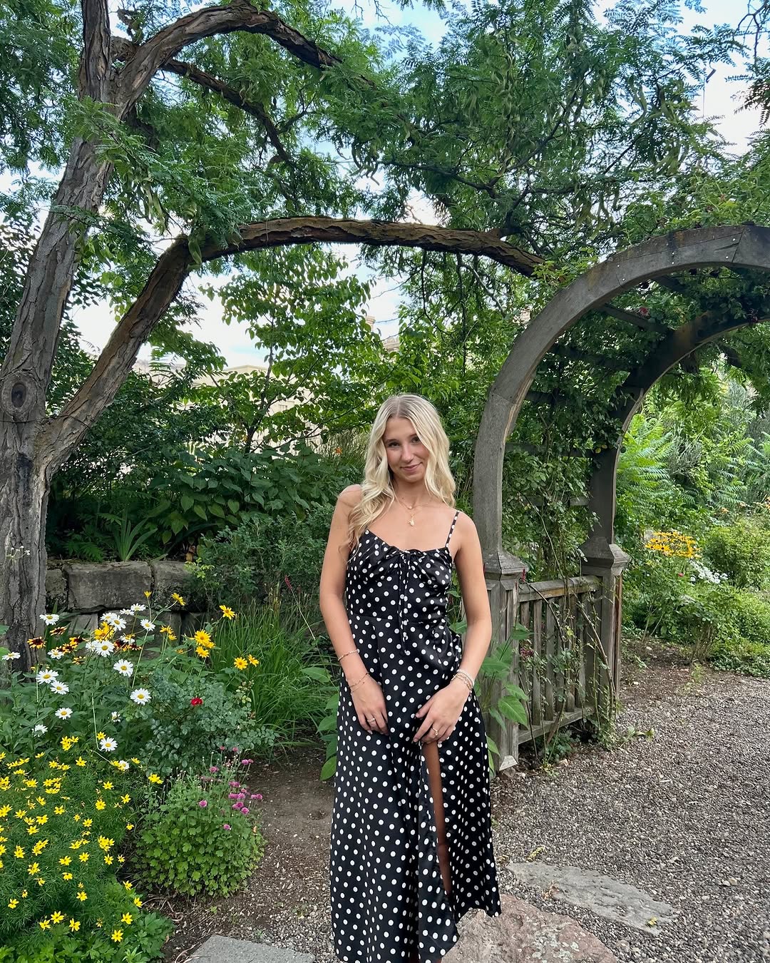 \ud83c\udf1f Meet the Team: Delaney! \ud83c\udf1f\n\nEveryone give a big shoutout to Delaney, our resident Uncommon OG! Delaney is a senior graduating soon with a degree in Business and Sales \ud83c\udf93 When she's not at Uncommon, you'll probably find her cooking (or burning) something in the kitchen or hunting for hidden gems at the thrift store!\n\nHer favorite part of the job? Making new BFFs with our residents and showing off our amazing community on tours. Stop by and say hi to Delaney before she walks the stage this year \u2014 she can't wait to meet you! \ud83d\udc4b\n\n