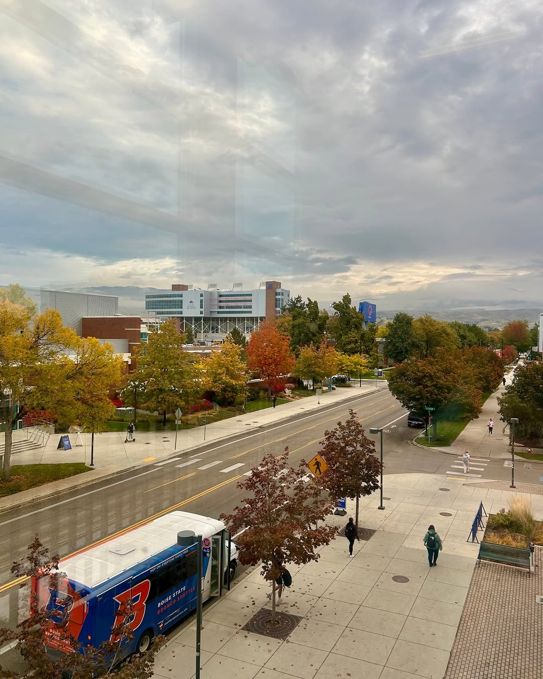 Fall has officially arrived at Boise State \u2014 golden leaves, crisp air, and cozy vibes all around \ud83c\udf41.\n\nCampus is buzzing with Broncos bundled up in hoodies and grabbing pumpkin spice lattes between classes \u2615\ufe0f. The best part? Uncommon Boise is right across the street from campus, so you're always close to the action. Whether it's a quick walk to class or a chill night in with friends, everything you need is just steps away. Here's to fall days and campus nights that feel like home \ud83e\udde1\n\n