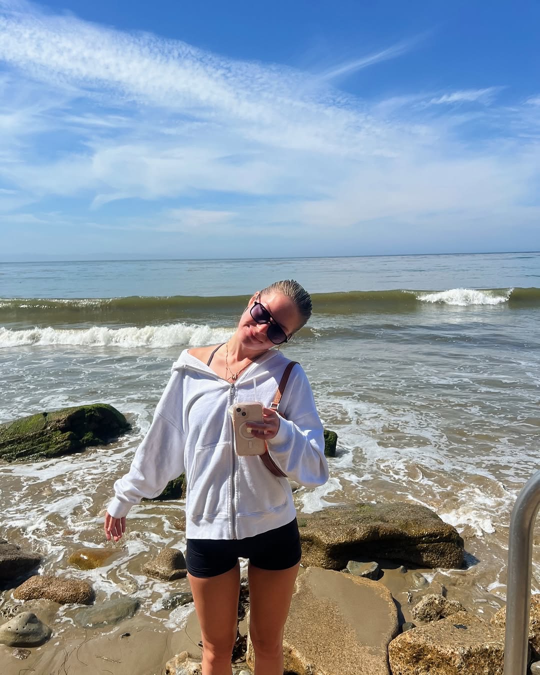 Soaking up every golden moment at Uncommon \u2600\ufe0f\u2728\n\nThere's nothing better than sunshine-filled days spent in spaces designed for living your best life. From relaxing outdoor hangouts to vibrant community spaces, Uncommon is the perfect place to unwind, recharge, and connect. Whether you're studying in the fresh air, catching up with friends, or just enjoying a peaceful moment under blue skies, life here feels a little brighter. This is more than just a place to live\u2014it's a lifestyle built around comfort, community, and unforgettable moments.\n\nCome experience the sunshine, the energy, and the Uncommon difference \ud83c\udf3f\ud83c\udfe1