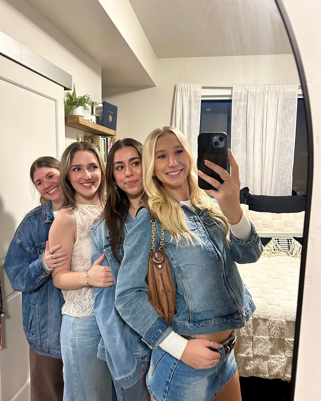 Questions? We've got answers! \ud83d\ude4c\n\nThe Leasing Agent Community Assistants at Uncommon Boise are here to support you from start to finish. Whether you're exploring leasing options, settling into your new space, or just need a quick answer, we're always happy to help. Stop by, send us a message, or come say hi\u2014we're excited to be part of your Uncommon Boise experience! \ud83d\udcac\ud83c\udfe1