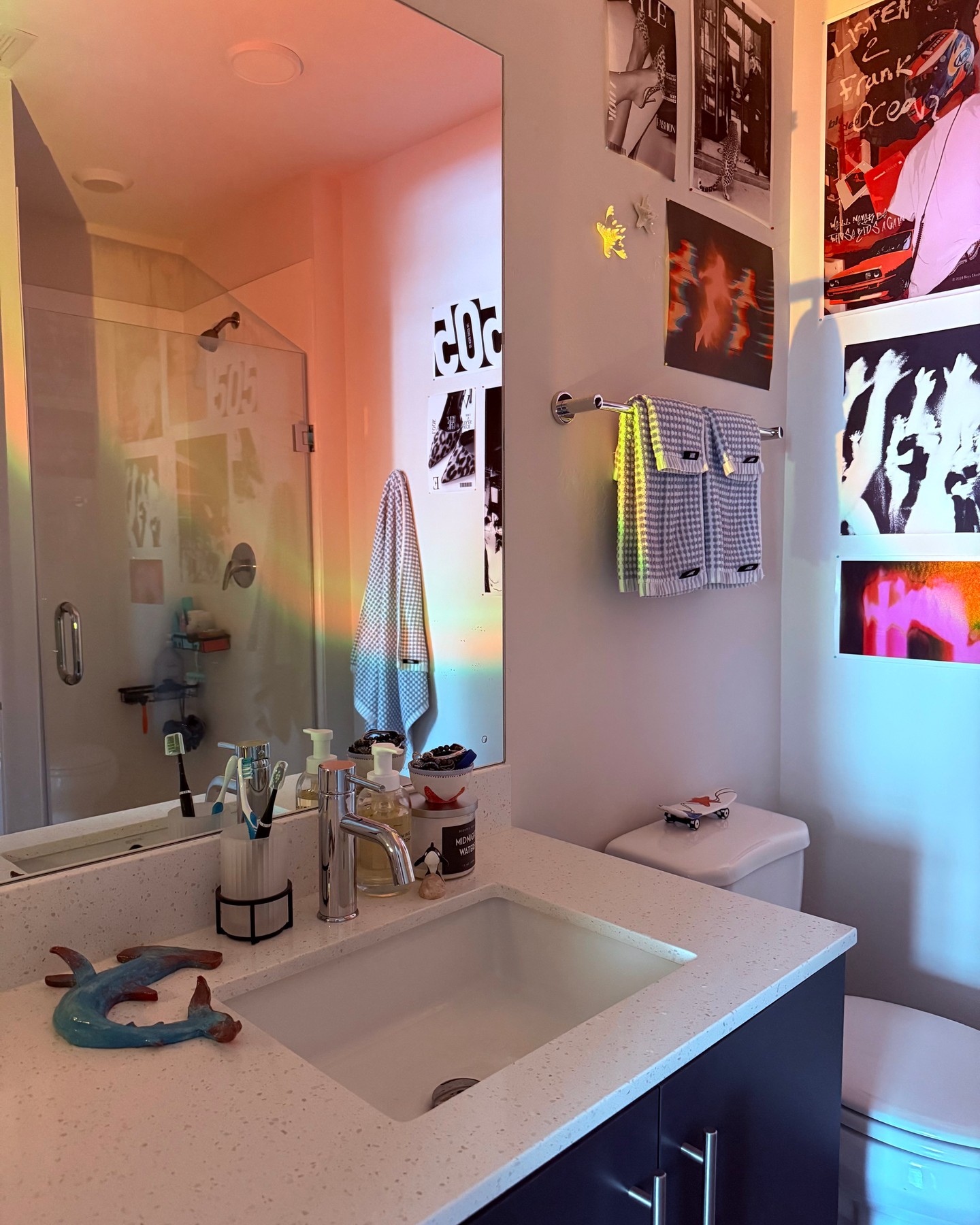 Your bathroom deserves just as much personality as the rest of your space \u2728\n\nWhether you're going for a clean and minimal vibe, colorful and fun, or full Pinterest aesthetic, your bathroom at Uncommon is the perfect space to make your own \ud83e\ude9e\ud83e\udd0d\n\nAdd your favorite skincare setup, matching towels, cute organizers, plants, or decor to turn your everyday routine into something that actually feels relaxing \ud83c\udf3f\ud83d\udd6f\ufe0f\ud83e\uddf4\n\nFrom getting ready for class to winding down after a long day, your space should feel like home \u2014 and the little details make all the difference \u2728